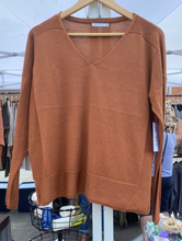 Load image into Gallery viewer, COPPER LIGHT WEIGHT SWEATER
