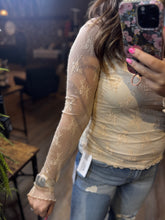 Load image into Gallery viewer, LACE SHEER TOP
