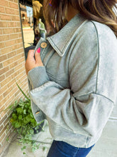 Load image into Gallery viewer, SAGE ACID WASH CROPPED SHACKET
