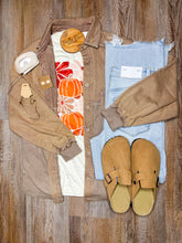 Load image into Gallery viewer, PUMPKIN BLOOMS GRAPHIC TEE
