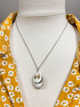 Load image into Gallery viewer, DOUBLE CONCAVE W/ FRESH WATER PEARL NECKLACE
