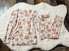 Load image into Gallery viewer, TAN AND BROWN FLOWER PJ SET

