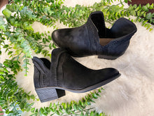 Load image into Gallery viewer, PIERRE DUMAS MAY BLACK BOOTIE
