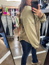Load image into Gallery viewer, MOSS GREEN WAFFLE KNIT SHACKET
