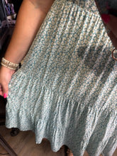 Load image into Gallery viewer, DAISY DREAMS MIDI DRESS
