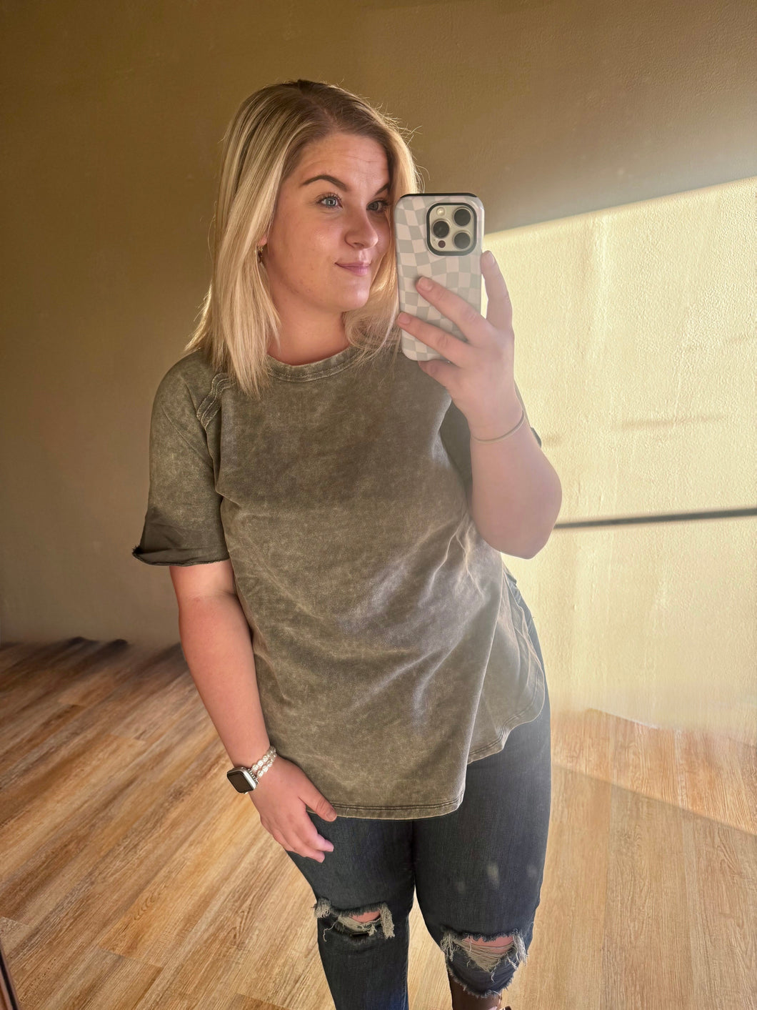 EDGY ACID WASH GREY TOP
