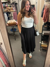 Load image into Gallery viewer, BLACK CLASSIC MIDI SKIRT
