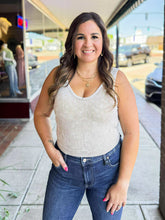 Load image into Gallery viewer, RIBBED CROPPED PADDED V-NECK BRAMI
