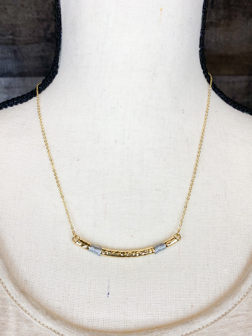 GOLD HAMMERED BAR NECKLACE