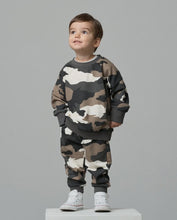Load image into Gallery viewer, CAMO CREWNECK SWEATSHIRT
