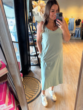 Load image into Gallery viewer, KATY CASUAL MIDI DRESS

