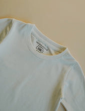 Load image into Gallery viewer, WHITE LONG SLEEVE STEP HEM TEE
