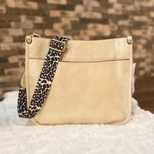 Load image into Gallery viewer, CROSSBODY PURSE WITH LEOPARD STRAP ✨ MULTIPLE COLORS
