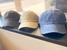 Load image into Gallery viewer, VINTAGE BASEBALL CAP
