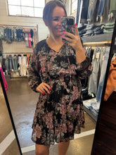 Load image into Gallery viewer, BLACK FLORAL DRESS
