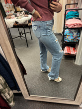Load image into Gallery viewer, JUDY BLUE CHASITY STRAIGHT MID RISE
