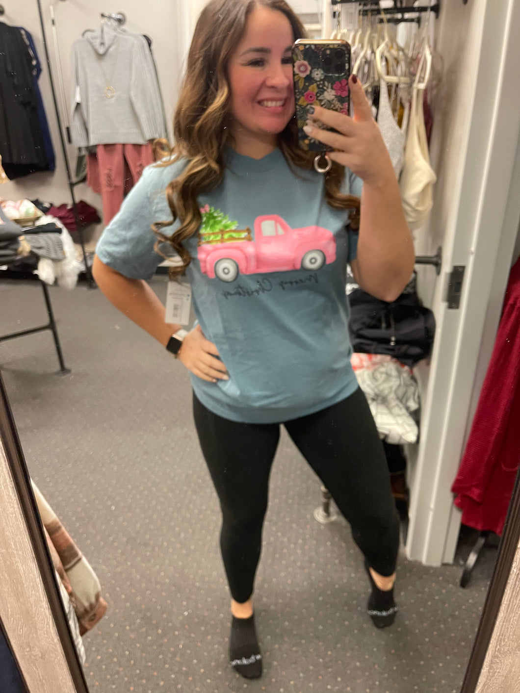 CHRISTMAS TRUCK GRAPHIC TEE