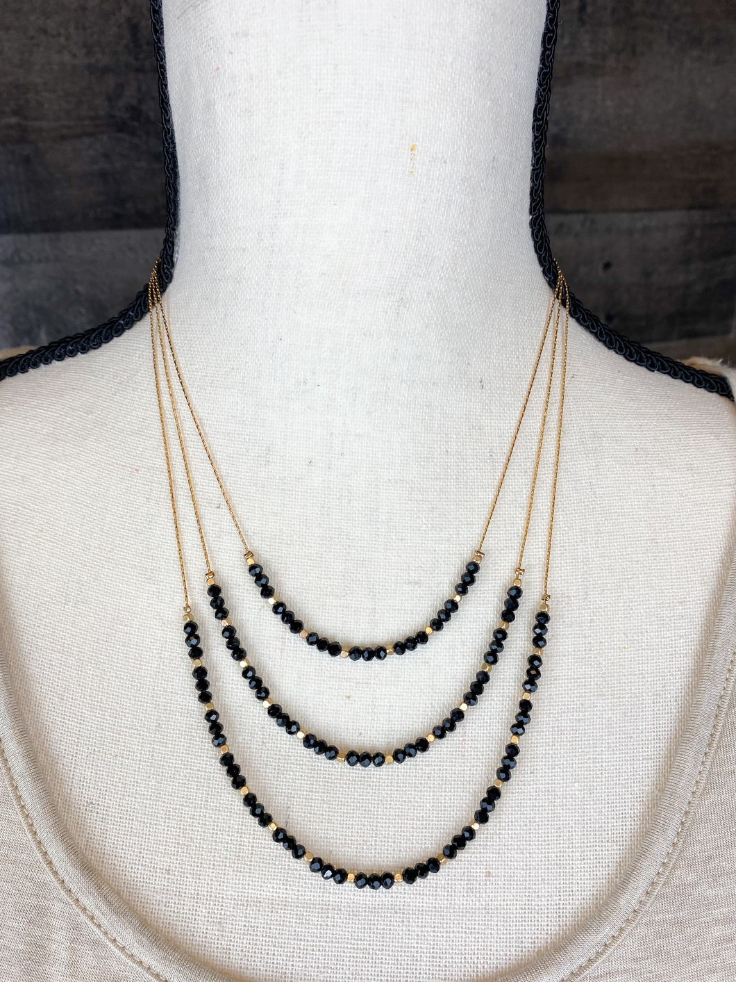 BLACK & GOLD BEADED LAYERED NECKLACE