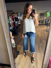 Load image into Gallery viewer, CREAM RUFFLE SLEEVE BLOUSE
