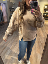 Load image into Gallery viewer, BECKY DEEP CARMEL PULLOVER
