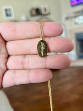 Load image into Gallery viewer, BIRTH FLOWER ENGRAVED NECKLACE
