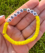 Load image into Gallery viewer, JESUS LOVES YOU BRACELET
