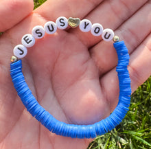 Load image into Gallery viewer, JESUS LOVES YOU BRACELET
