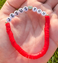 Load image into Gallery viewer, JESUS LOVES YOU BRACELET
