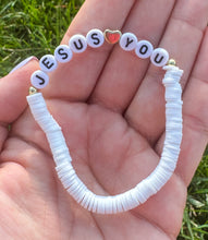 Load image into Gallery viewer, JESUS LOVES YOU BRACELET
