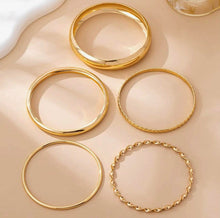 Load image into Gallery viewer, GOLD TEXTURED BANGLE STACK SET
