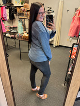 Load image into Gallery viewer, NAVY BLUE KNIT TOP
