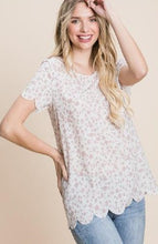 Load image into Gallery viewer, MAUVE FLORAL PRINT WOVEN BLOUSE
