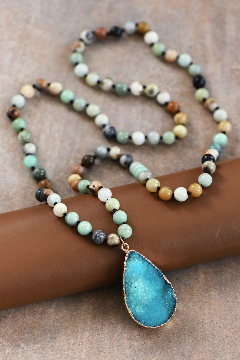 AMAZONITE STONE BEAD NECKLACE