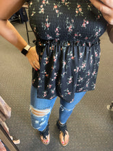 Load image into Gallery viewer, BLACK FLORAL SMOCKED TANK

