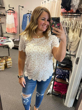 Load image into Gallery viewer, MAUVE FLORAL PRINT WOVEN BLOUSE
