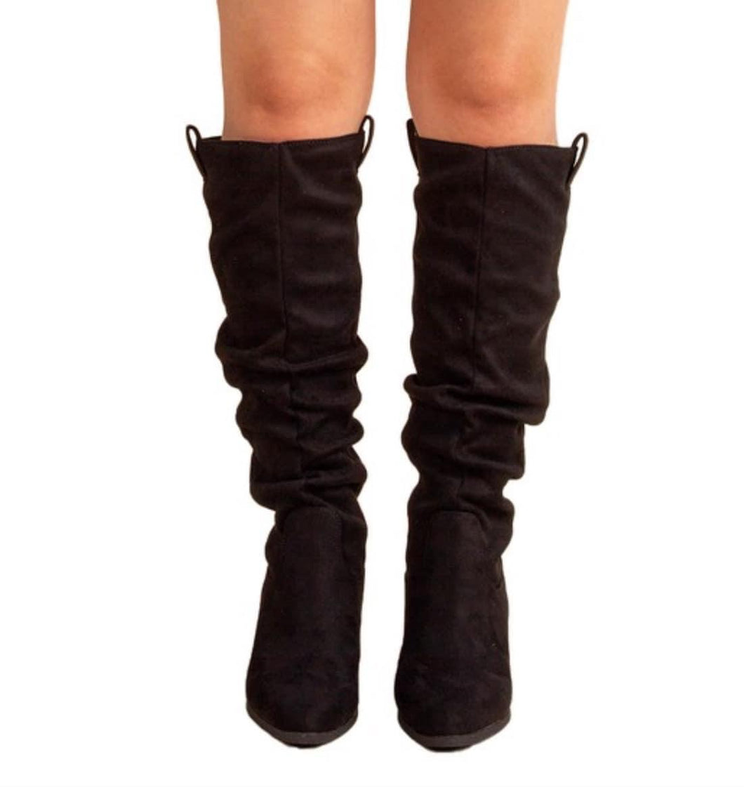 BLACK ROUCHED KNEE HIGH BOOT