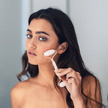 Load image into Gallery viewer, KITSCH ROSE QUARTZ FACIAL ROLLER
