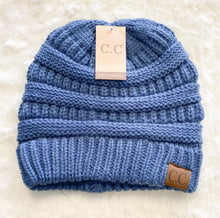 Load image into Gallery viewer, CC CLASSIC BEANIE
