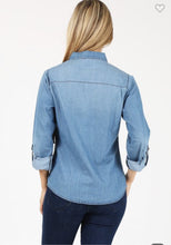 Load image into Gallery viewer, MEDIUM BLUE CHAMBRAY TOP
