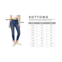 Load image into Gallery viewer, KANCAN BRANDY MID-RISE BOYFRIEND JEANS
